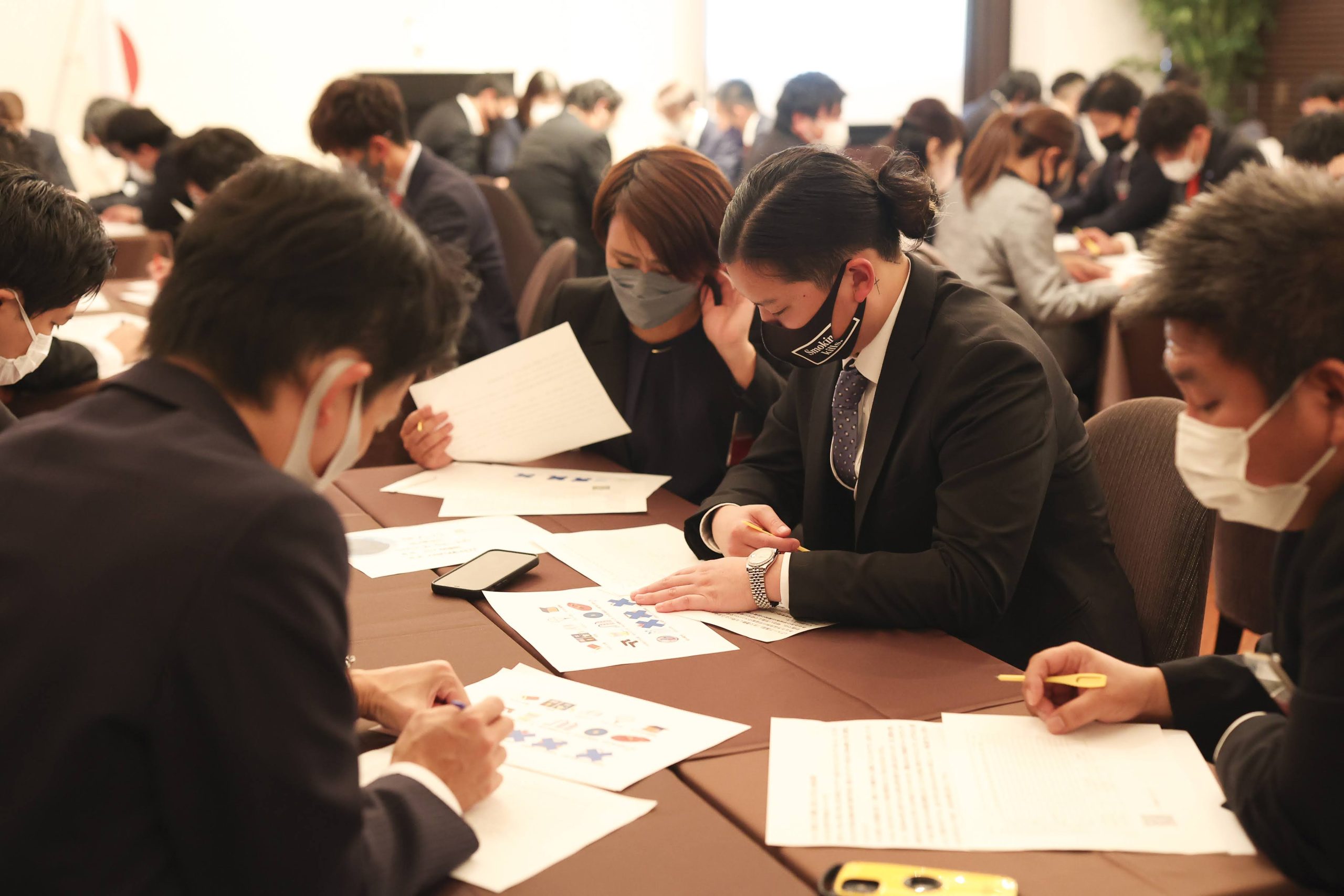 多くの研修や事業を経験し、<br />
自己研鑽を励むことができる